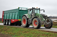 Abbildung 3 - Universal-Abschiebewagen FORTIS 3000 von Farmtech