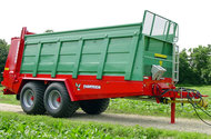 Abbildung 1 - Universalstreuer MEGAFEX 2200 von Farmtech