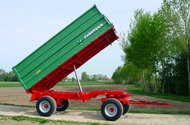 Abbildung 4 - Zweiachs-Dreiseitenkipper ZDK 1100 von Farmtech